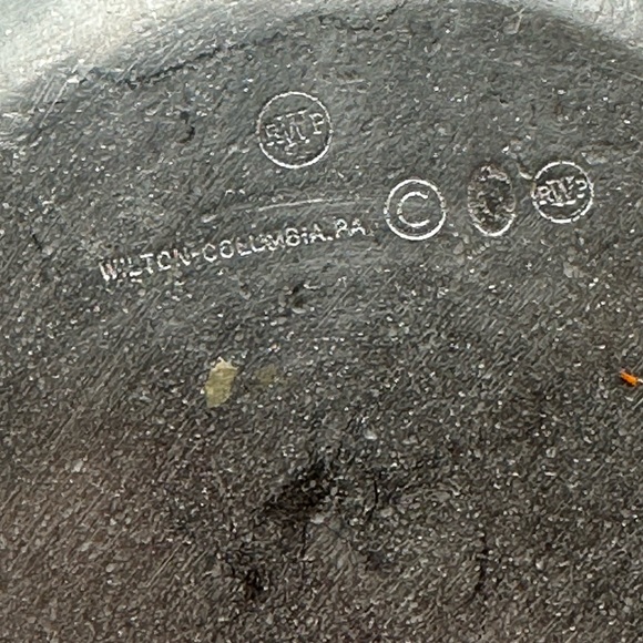 Vintage Wilton Health Love and Wealth and Time To Enjoy Them Pewter Plate / Bowl - Picture 6 of 16